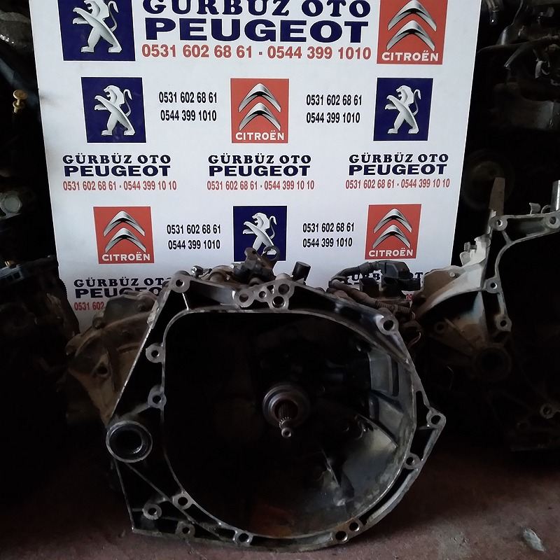 Peugeot 307 1.4 Benzin Manuel Şanzıman Komple Çıkma